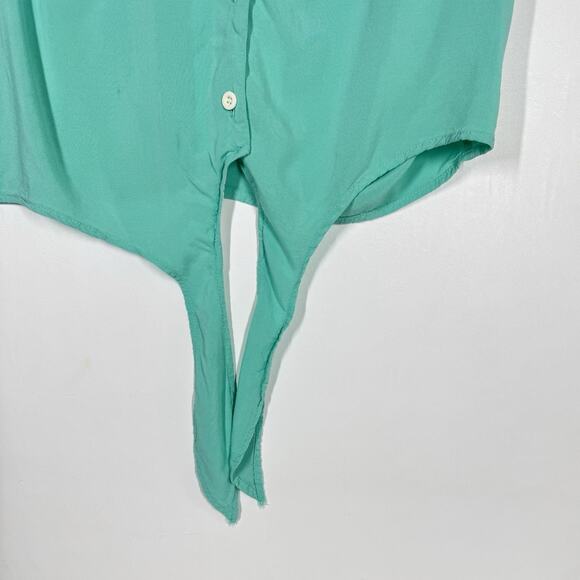 Her Universe Studio Ghibli My Neighbor Totoro Large Acorn Tie-Front Woven Shirt - Picture 4 of 6